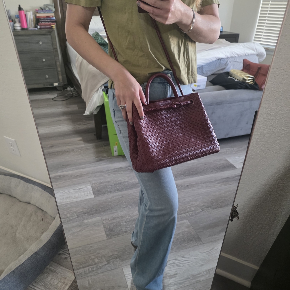 Quince Maroon Woven Tote Bag - Picture 4 of 8